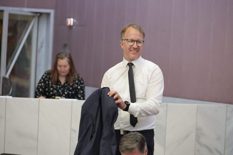 Landesrat Gantner (kleines Bild) begrüßt die Entscheidungen der Bezirkshauptmannschaften.⇒kh
