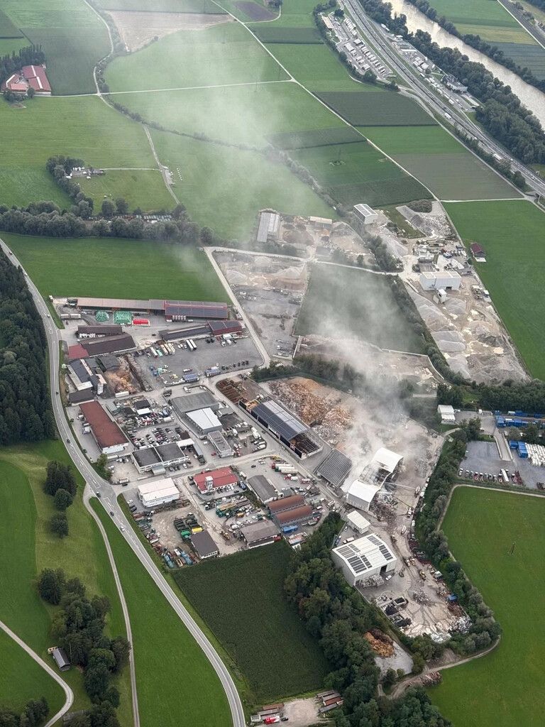 Eine unbekannte Substanz hat sich selbst entzündet und so den Brand ausgelöst. ⇒apa