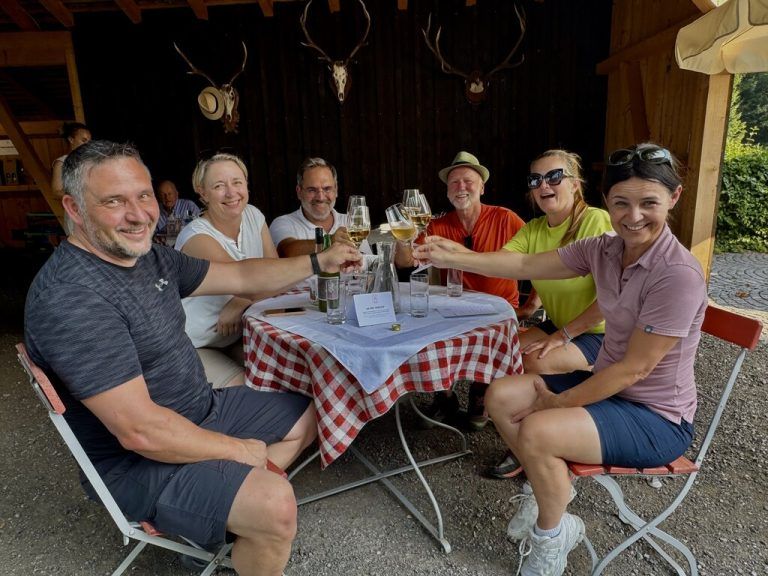 Markus und Andrea Kerbleder, Peter Stieger, Wilfried und Natalia Matt, Birgit Stieger (v.l.).⇒Lutz (7)