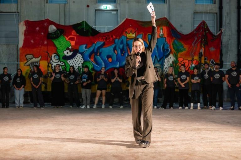 Adriana Collini.⇒⇒Nussbaumer