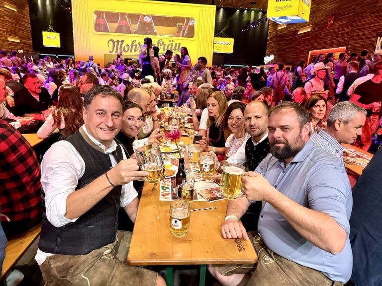 Beim Brausilvester der Mohrenbrauerei feierten am vergangenen Wochenende tausende Gäste im Messequartier. Lutz (12)