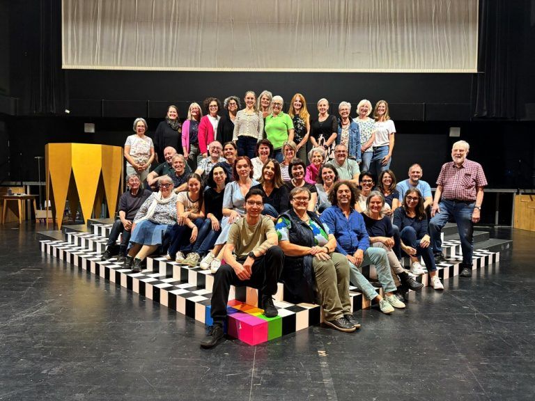 Das Team des Musiktheater Vorarlberg bringt das Opern-Märchen auf die Kulturbühne AmBach.⇒Hinterholzer/Mathis/MTVO