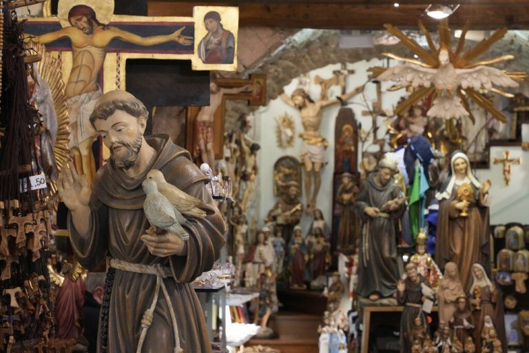 Der Landespatron Italiens soll künftig mit einem nationalen Feiertag geehrt werden. ⇒AP/Borgia