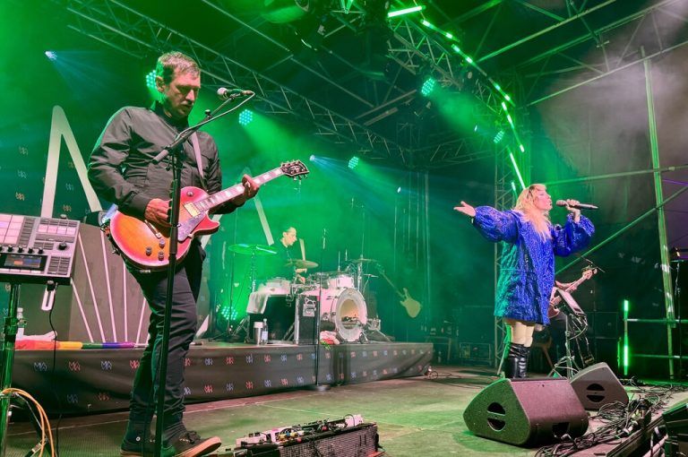 Die Kultband Mia sorgte für ordentlich Stimmung auf dem Festival.⇒LUTZ (7)