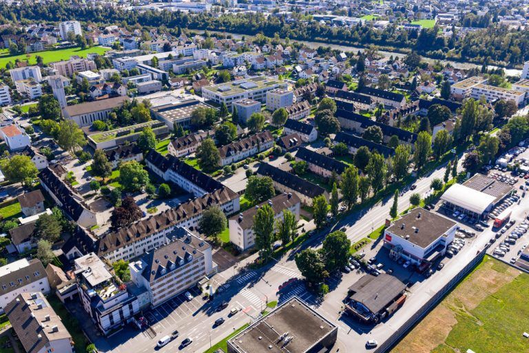 In Bregenz-Schendlingen befindet sich die größte von insgesamt 17 Südtirolersiedlungen Vorarlbergs. ⇒Stiplovsek
