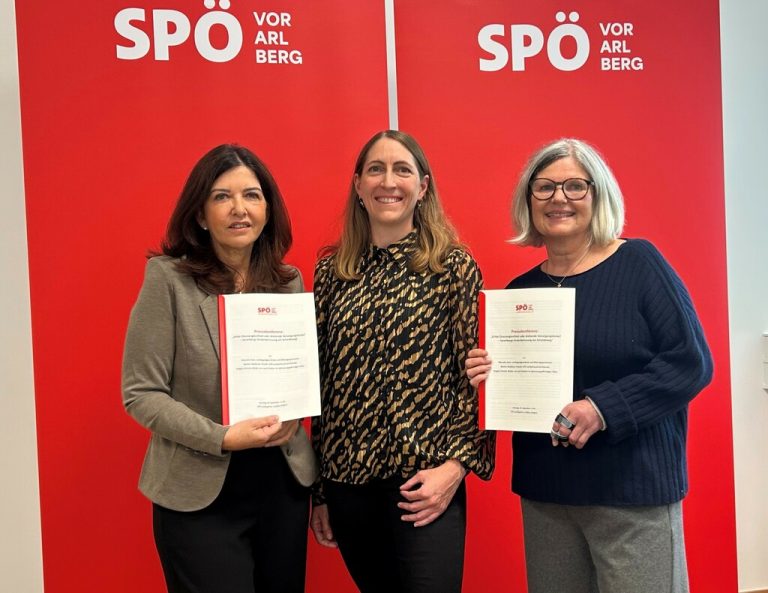 Manuela Auer, Angela Schmid und Beatrix Madlener-Tonetti.⇒SPOE Vorarlberg