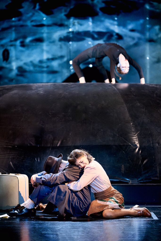 Der Arzt (Nurettin Kalfa) und seine Geliebte Marie (Isabella Campestrini).⇒Köhler
