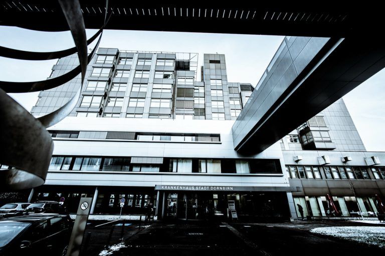 Die Geburtenstation am Stadtkrankenhaus Dornbirn könnte bald Geschichte sein. ⇒klaus hartinger