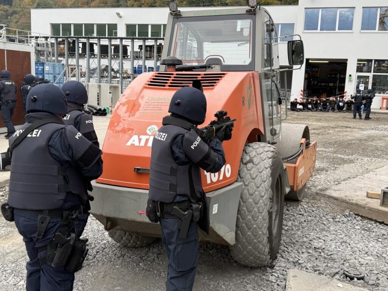 Großübung in Nenzing