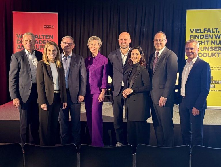 Michael Tagwerker, Kerstin Polzer, Karlheinz Kopf, Carina Pollhammer, Marc Schuhmacher, Jennifer Bitsche, Rainer Trefelik und Robert Küng.⇒Lutz (7)