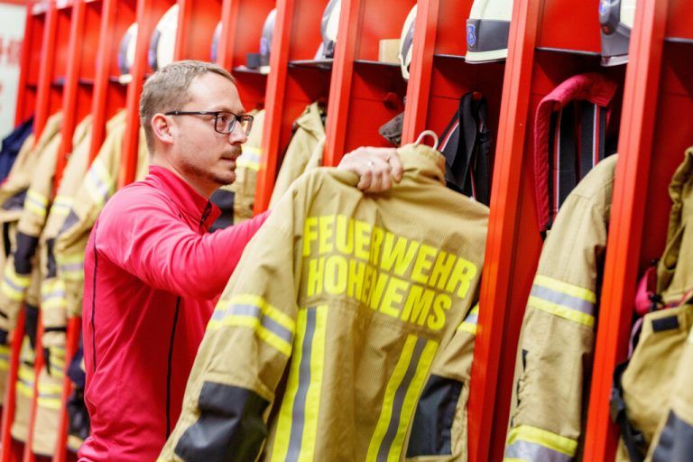 Seit gut 20 Jahren ist Manuel Wagner teil der freiwilligen Feuerwehr.