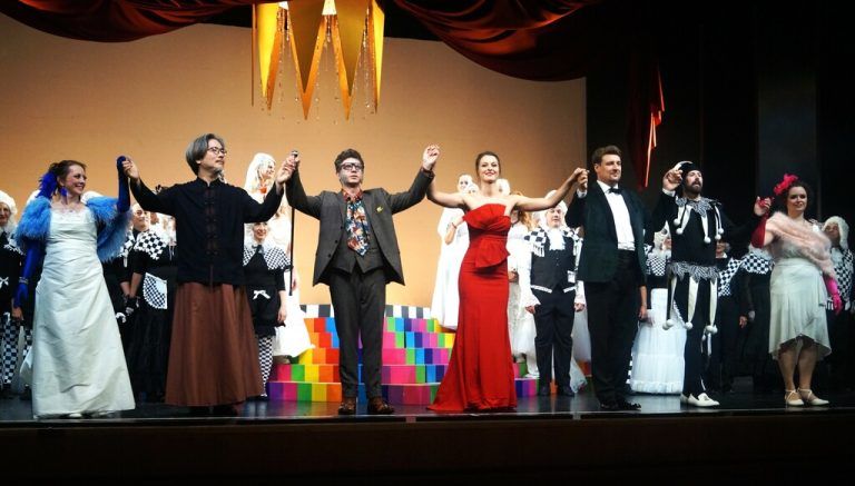 Standing Ovations und viel Applaus gab es für die Sänger.⇒Ritter (6)