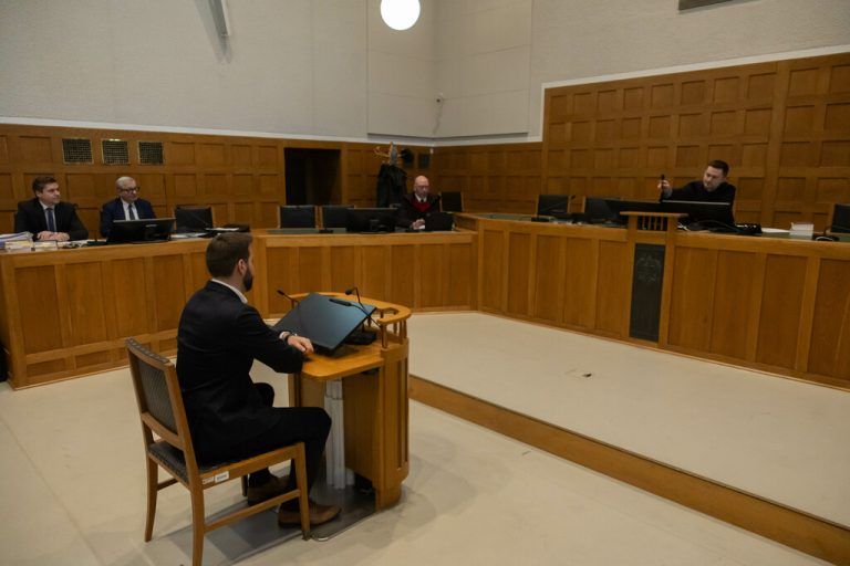 Bürgermeis­ter Tschann wurde im Dezember 2024 des Amtsmissbrauchs schuldig gesprochen. Im Wiener Justizpalast befassen sich die Höchstrichter heute in einer öffentlichen Verhandlung mit seiner Nichtigkeitsbeschwerde. ⇒Hartinger