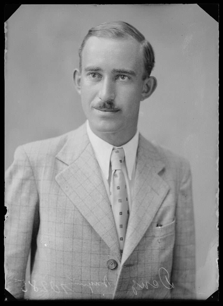 Der Innsbrucker NS-Oberbürgermeister Egon Denz stammte aus einer kleinbäuerlichen Familie in Schwarzenberg und studierte in Innsbruck Rechtswissenschaften.Bereuter; Sammmlung VOLARE der Vorarlberger Landesbibliothek