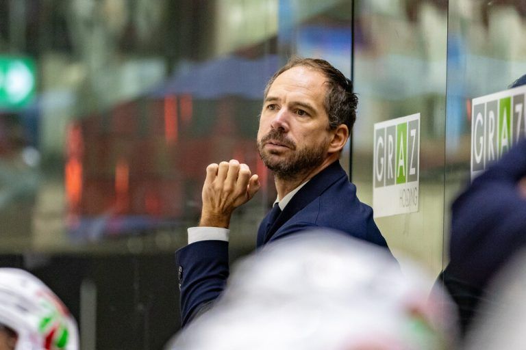 Die Grazer trennten sich vor der Länderspielpause von Trainer Harry Lange.⇒GEPA