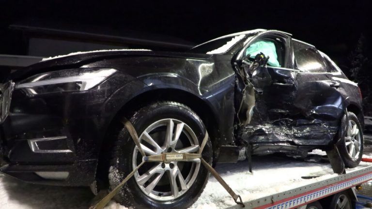 Zwei Verletzte bei Kollision