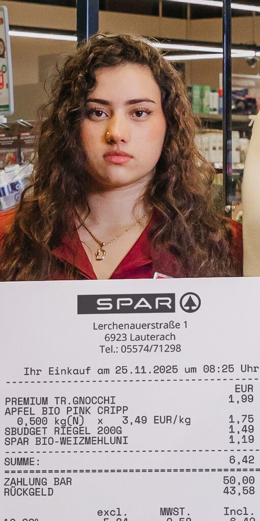 Initiative gegen Gewalt. ⇒spar/hirschbühl