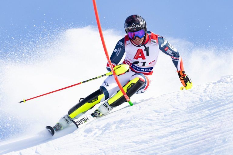 Paco Rassat lässt als Head-Läufer immerhin Rainer Salzgeber jubeln. ⇒GEPA