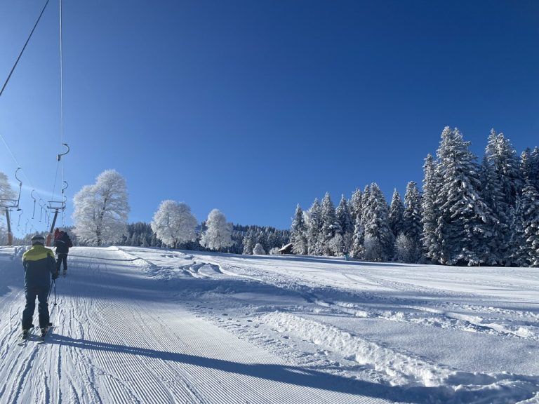 Am Bödele wurde der Startschuss für die Wintersaison gegeben.⇒⇒Dornbirner Seilbahn AG/Joana da Costa