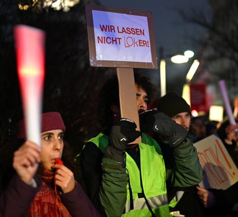 Bereits Anfang Dezember wurde gestreikt. ⇒APA/HELMUT FOHRINGER