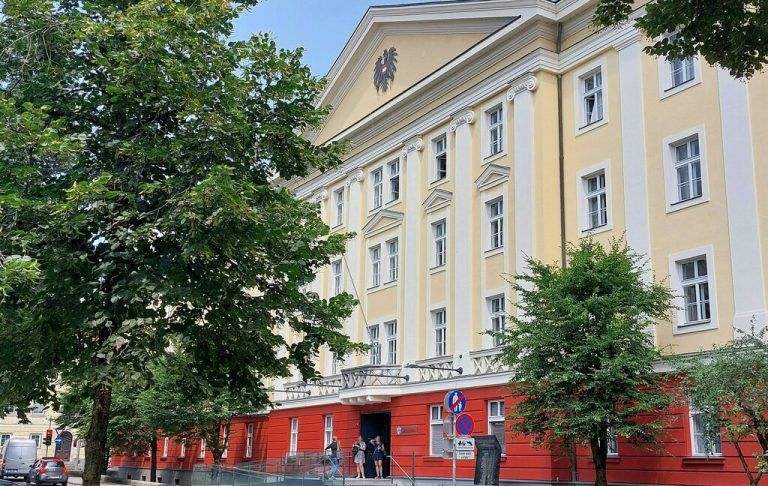 Der Syrer muss sich vor dem Landesgericht Klagenfurt verantworten.⇒⇒APA/Gindl