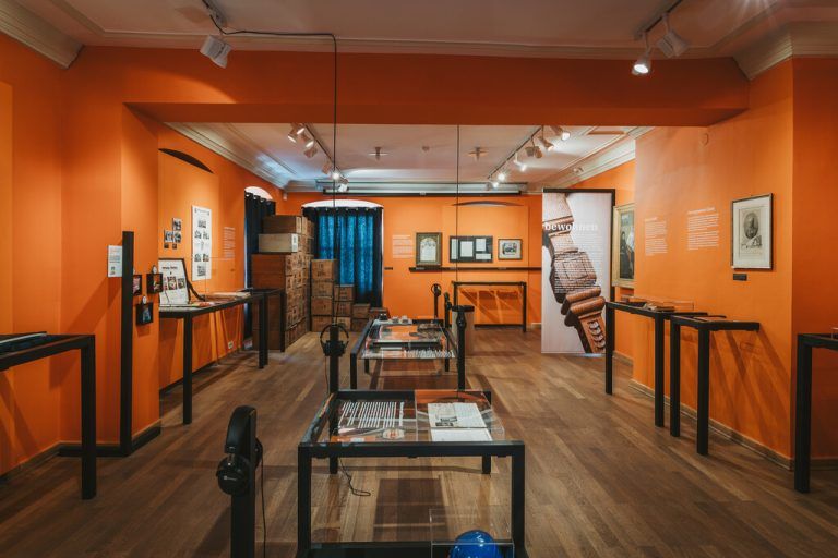 In der Sonderausstellung im Stadtmuseum geht es um die Bedeutung von Häusern im Leben der Menschen. ⇒schedler, stadt dornbirn