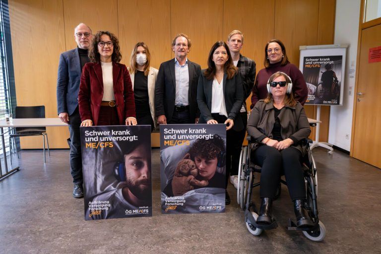 Informierten: Thomas Wolf, Eva Hammerer, Viktoria Berkmann, Thomas Jungblut, Manuela Auer, David Burian, Beate Schuchter und Bettina Todorovic.⇒Stiplovsek