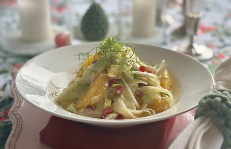 Knackiger Fenchel wird bei diesem Salat mit Orangen und Granatapfel kombiniert.Ulrike Hagen (3)