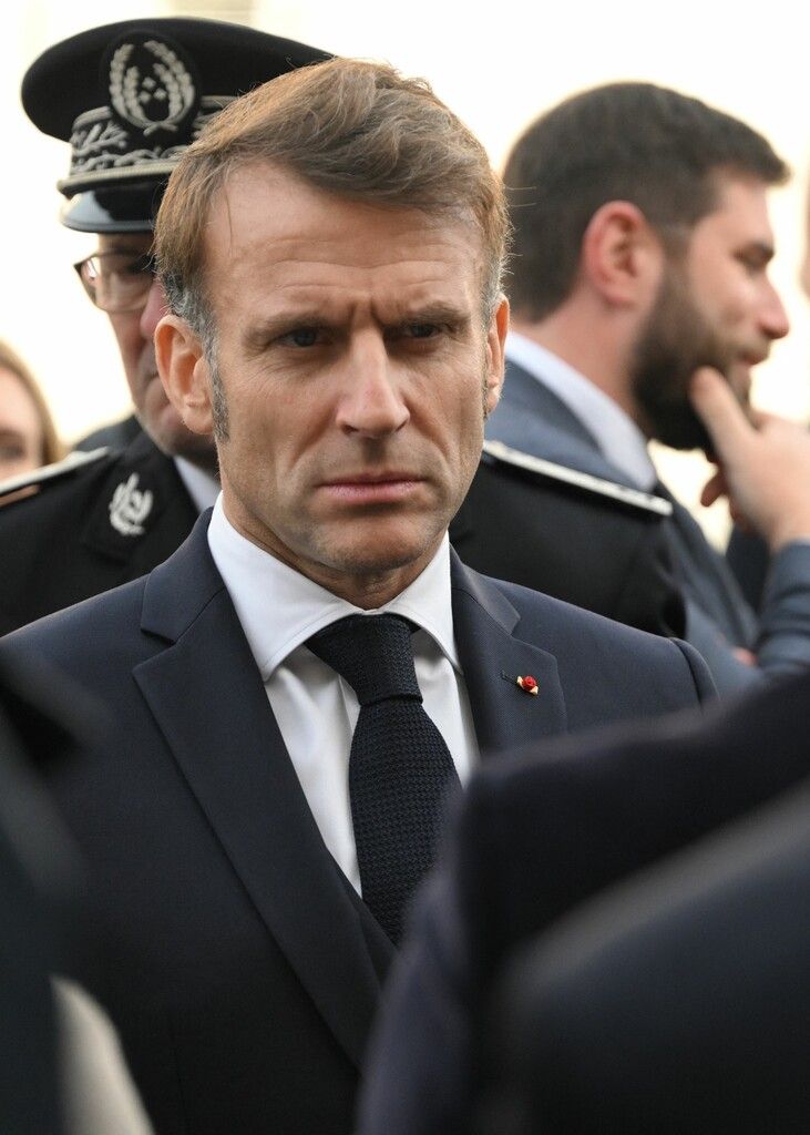 Macron zeigt sich erzürnt.⇒APA/AFP/MEDINA