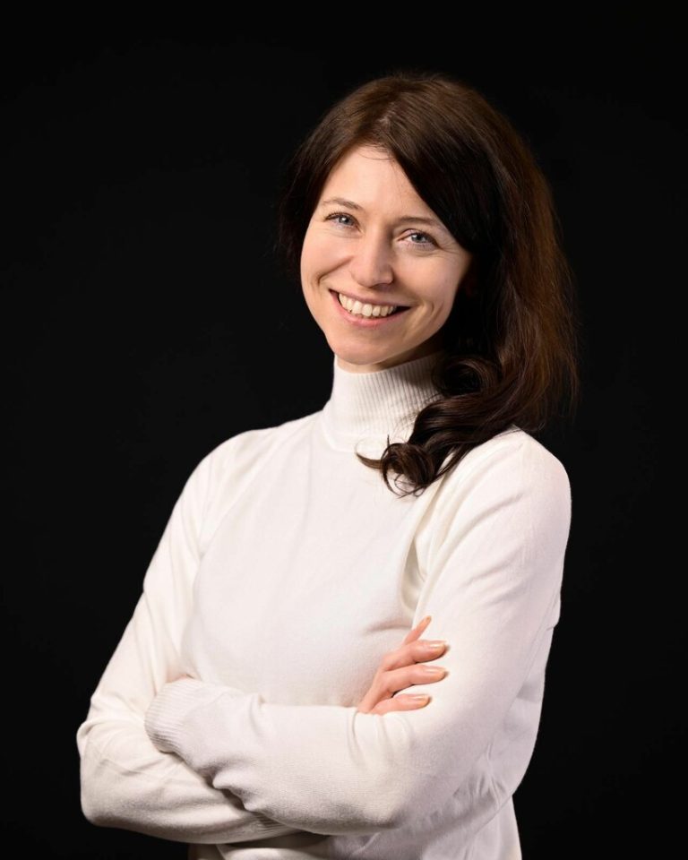 Nadja Mauser. ⇒⇒Kappel/Huber