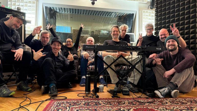 Oliver Rath, Markus Kreil, Christoph „Puma“ Kutzer, Petra Bonmassar, Reinhold Bilgeri, Paul Winter, Armin Egle, Martina Breznik, Bernie Weber und Mathias Hämmerle (v.l.).⇒privat