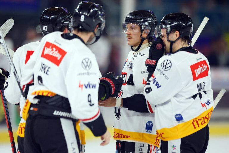 Zuletzt waren die Leistungen von Ramon Schnetzer und seinen Teamkollegen in Ordnung. Nun folgte der freie Fall gegen Salzburg. ⇒GEPA