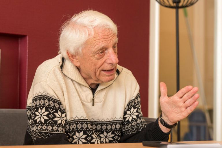 Alfried Längle nahm sich beim Seminar in Viktorsberg Zeit für ein ausführliches Interview mit der NEUE am Sonntag.⇒Dietmar Stiplovsek