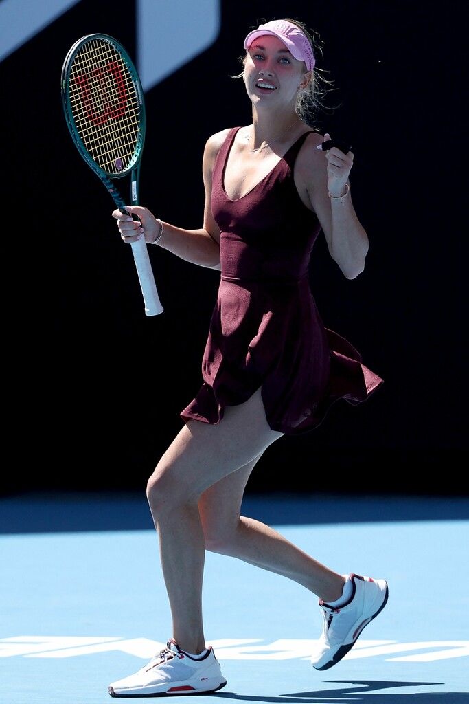 Anastasia Potapova besiegte die höher eingestufte Emma Raducanu nach 92 Minuten mit 7:6 (3), 6:2. Nun trifft sie auf Aryna Sabalenka.⇒apa