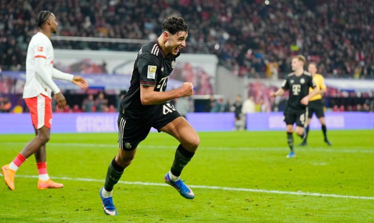 Gnadenlos gute Bayern drehen Partie