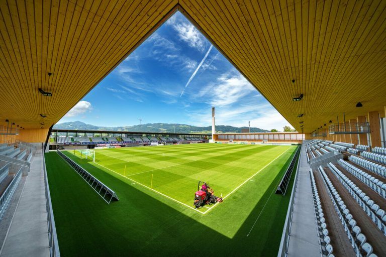 Jahrzehntelang träumte man bei der Austria von einem neuen Stadion, Bösch war maßgeblich an der Verwirklichung beteiligt. ⇒Stiplovsek, Hartinger