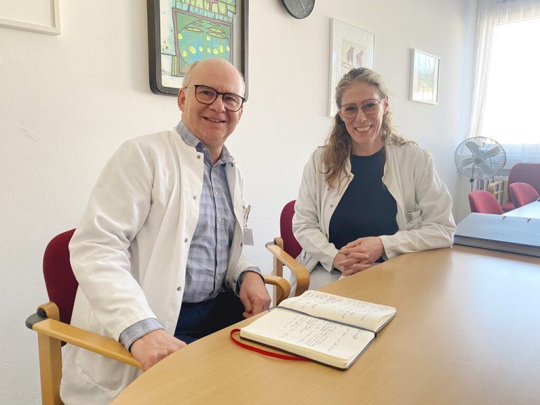 Jan Di Pauli, Primar der Erwachsenenpsychiatrie, und Bettina Grager, Primaria der Gerontopsychiatrie, im Gespräch mit der NEUE. ⇒Bereuter