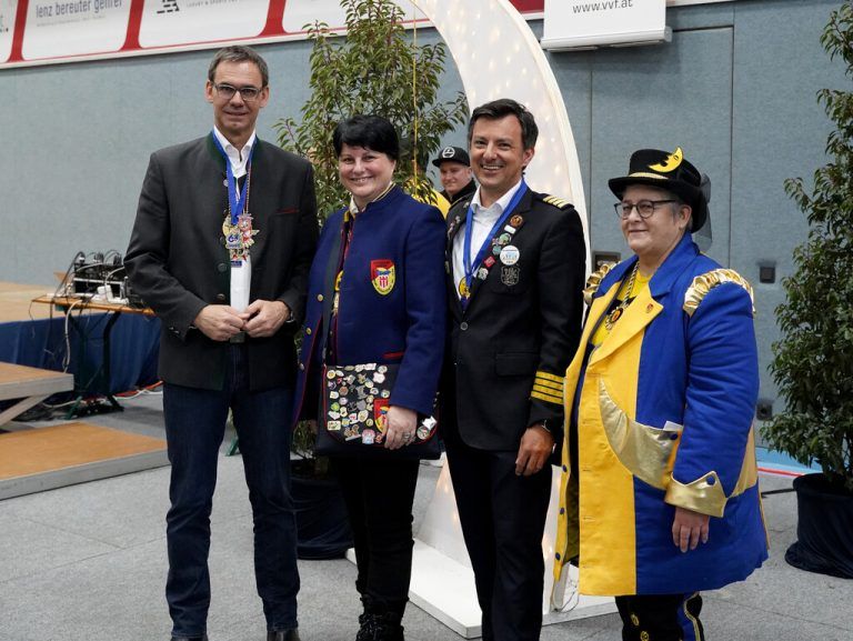 Landeshauptmann Wallner, VVF-Präsidentin Lässer, Bürgermeister Staudinger und Mufängar-Obfrau Heinzle.⇒Angerer