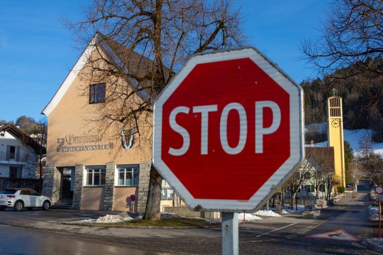 Nach dem Bericht über die finanzielle Lage in Zwischenwasser schlagen Neos Alarm.⇒Hartinger