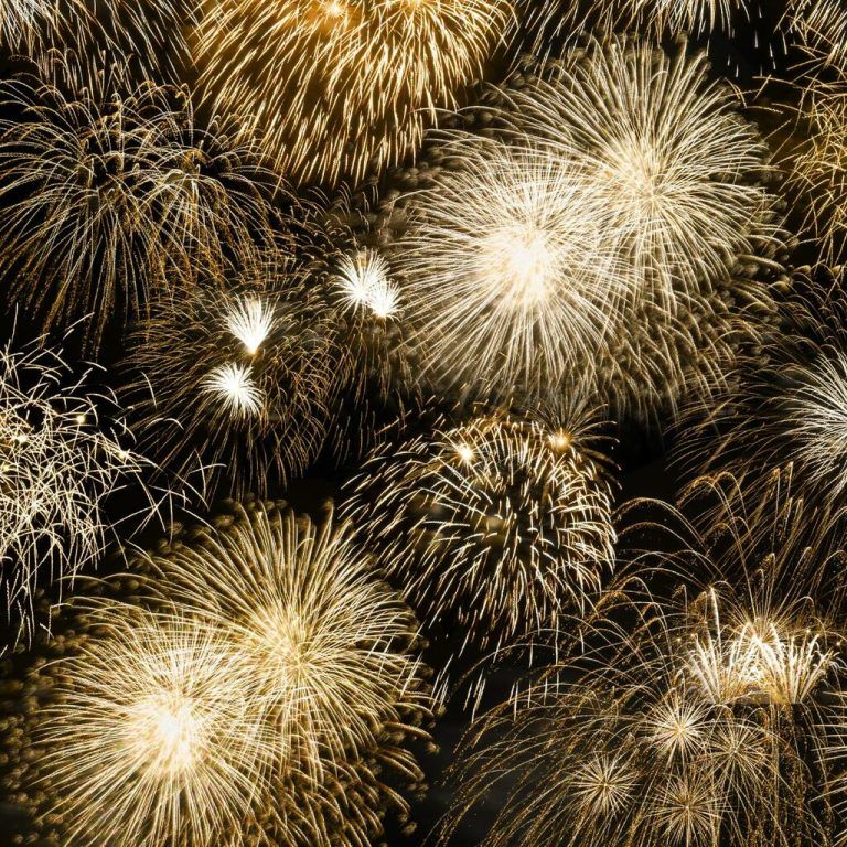 Neujahrsvorsätze gehören zu Silvester wie das Bleigießen, das Feuerwerk um Mitternacht und die Glücksbringer. ⇒neue