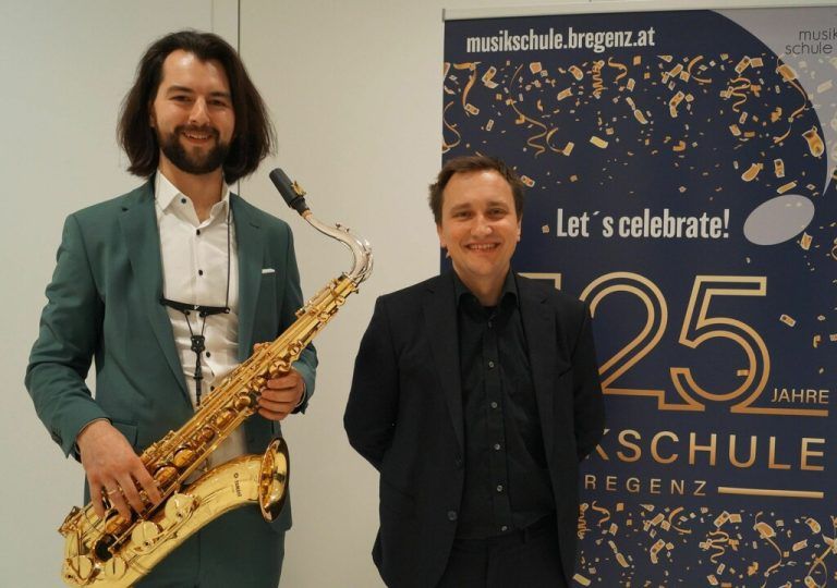 Saxophonist Alosha Gasser und Schlagzeuger Konstantin Kräutler-Horvath.