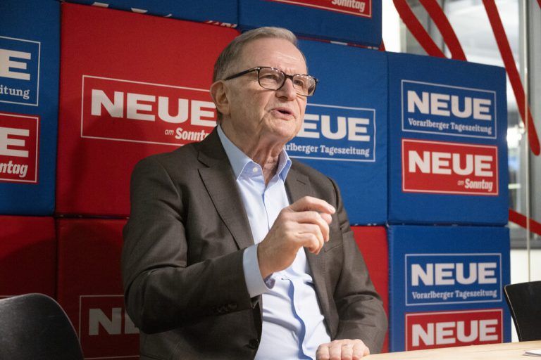 WKV-Präsident Karlheinz Kopf setzt sich für die Pflichtbeiträge ein.⇒Paulitsch