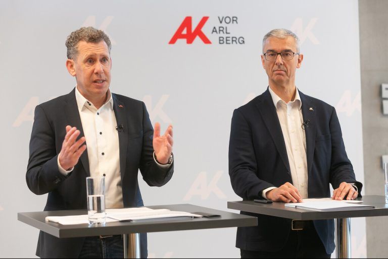 AK-Präsident Bernhard Heinzle und AK-Direktor Andreas Lampert. ⇒ak vorarlberg
