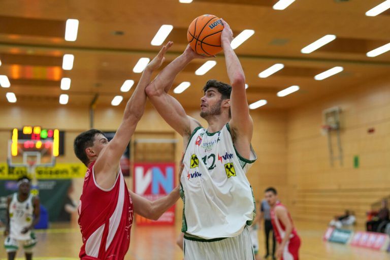 Die Dornbirn Lions kämpfen um den letzten Play-off-Platz.⇒Stiplovsek