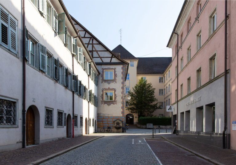 Die Herrengasse, der Domplatz sowie der Sparkassenplatz sind während der Arbeiten vollständig gesperrt.⇒Miwa meusburger