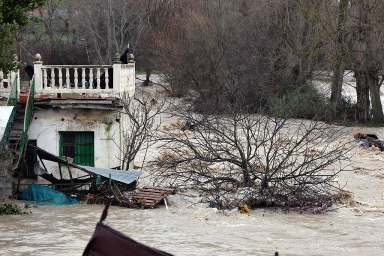 Die Lage in Spanien und Portugal bleibt angespannt. ⇒afp (2)