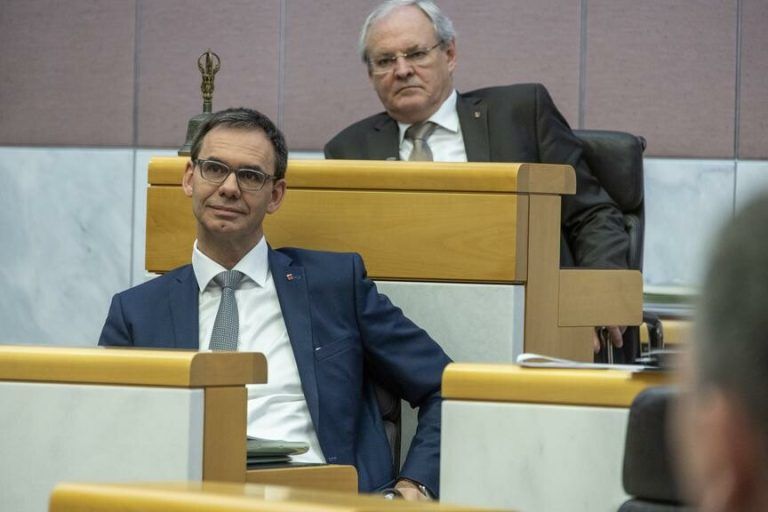 Die Opposition übte Kritik am Stil der Wallner-Regierung. Das ließ dieser nicht auf sich sitzen.⇒paulitsch (3)