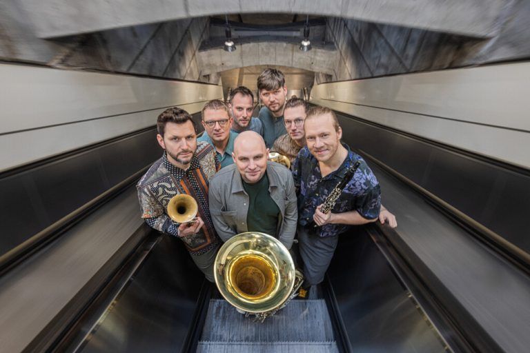 Die sieben Musiker begeistern mit Bandbreite, Phantasie und persönlicher Handschrift.⇒Knoller