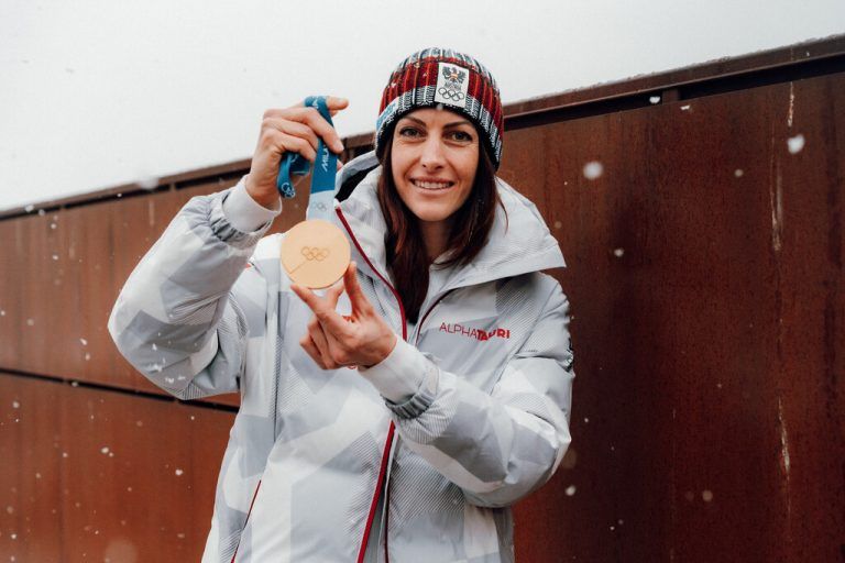 Flock und Hämmerle als Fahnenträger