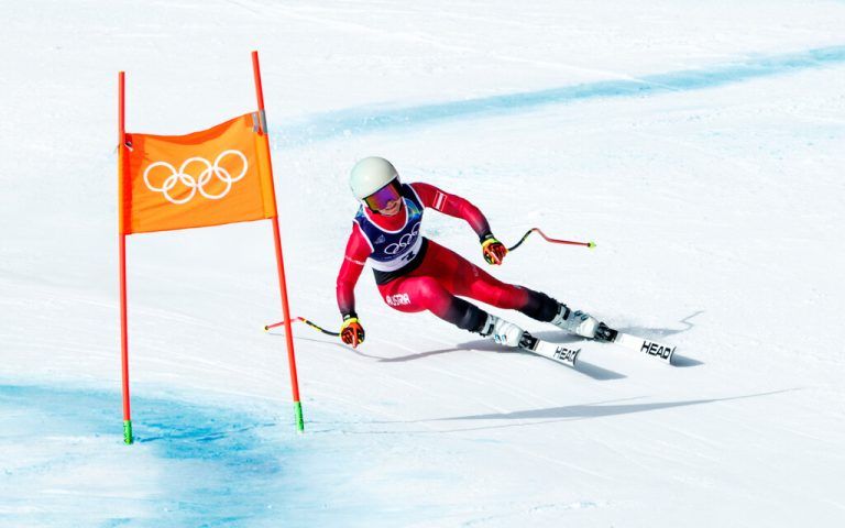 Rainer Salzgeber freut sich sehr über den Olympiasieg von Ariane Rädler.⇒ GEPA